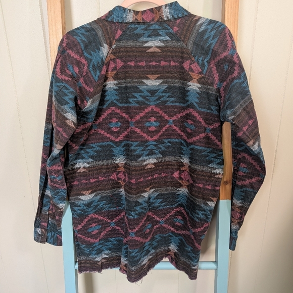BKE Buckle NWT Aztec Boyfriend Style Button Down Cotton Shirt Long Line - Picture 13 of 13